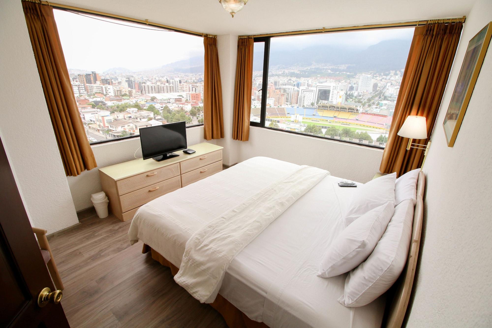 Stanford Suites Hotel Quito Bagian luar foto